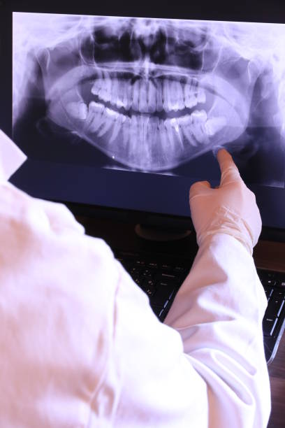 Best Broken or Cracked Tooth Emergency Dentist in Clay Center, KS